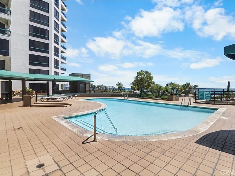 1310 E Ocean Blvd — Photo 27