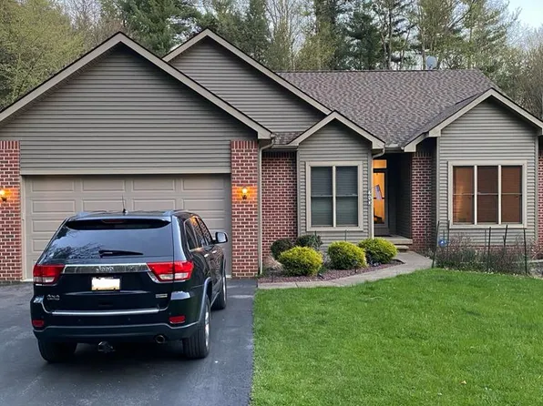 240 Hastings Rd, Du Bois, PA 15801