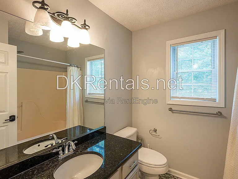 114 Eagle Glen Dr — Photo 12
