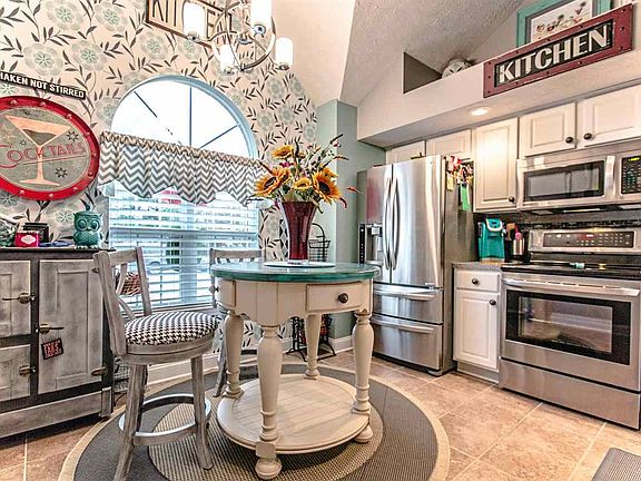 5th image of 5943 Riverwalk Cir