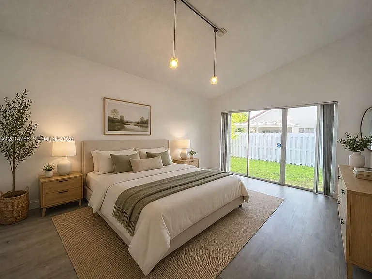 465 Somerset Way — Photo 4