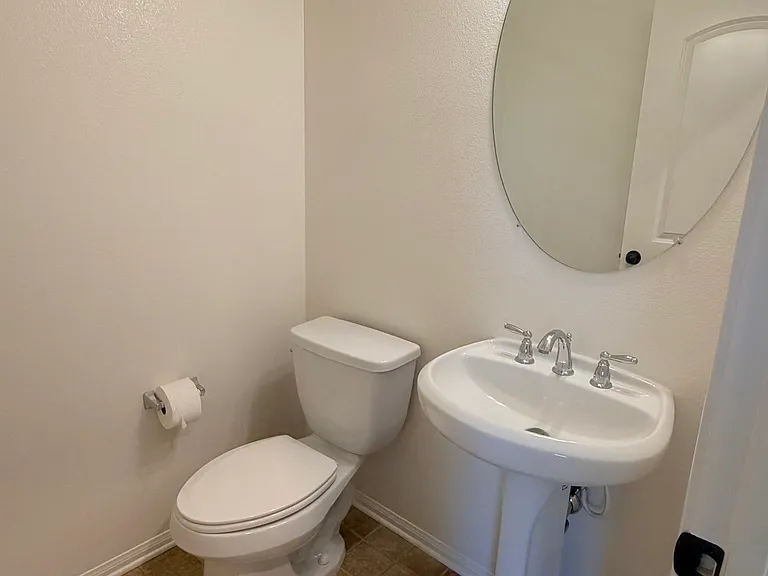 14537 Badger Ln — Photo 6