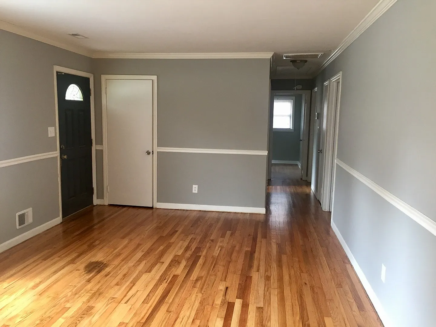 Home is located in Ridgewood Heights - 3 bedroom with a bonus room — Photo 3