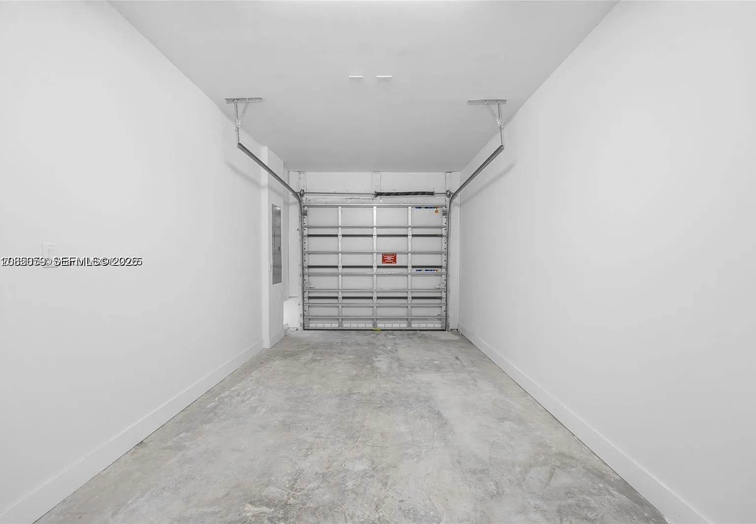 3 bed, 3.0 bath, $2,700 — Photo 4