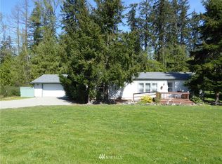 2445 W Edgewood Dr, Pt Angeles, WA 98363
