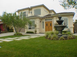 5233 Los Robles Dr, Carlsbad, CA 92008