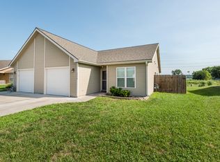 2908 Brookville Dr, Manhattan, KS 66502