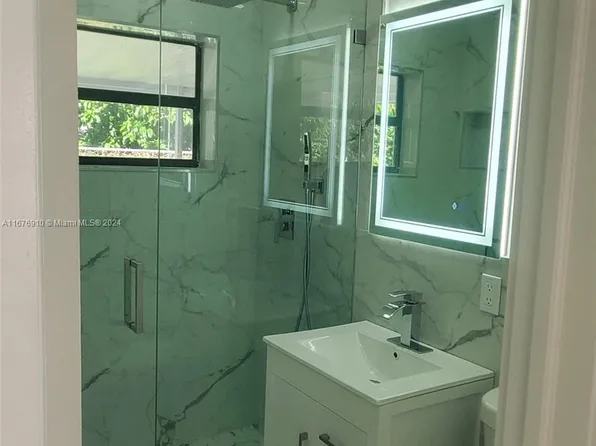 1632 NE 170th St, North Miami Beach, FL 33162