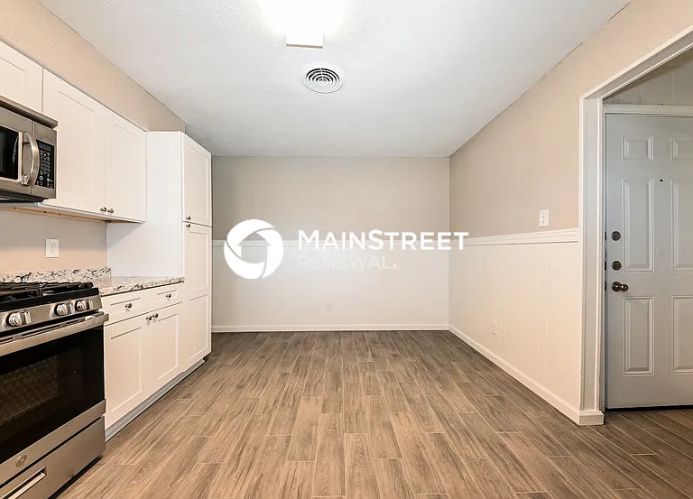 503 Darlene Ln — Photo 4