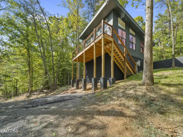 1467 Licking Spring Way Unit 2, Sevierville, TN 37876