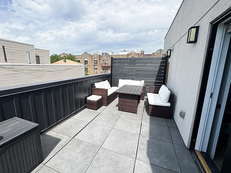 30-75 32nd St #4R — Photo 11