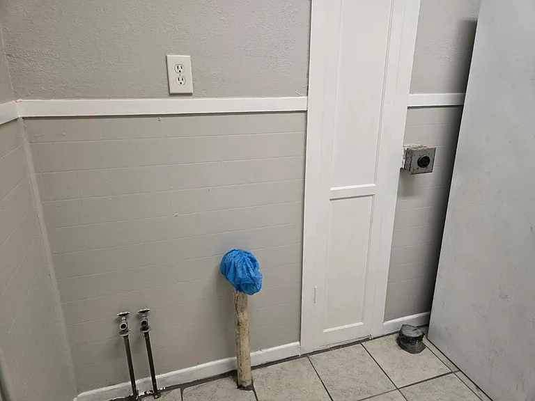 Unit Photo