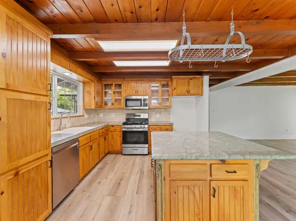 14428 Garden Bar Rd, Grass Valley, CA 95949