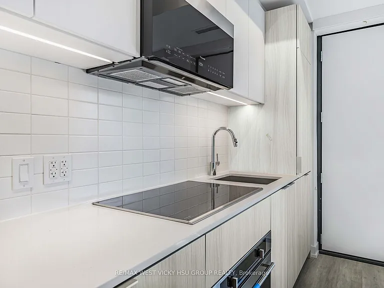 28 Eastern Ave #Townhouse 105-6 — Photo 9