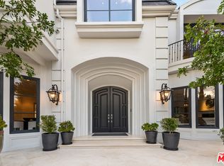 8 Oakmont Dr, Los Angeles, CA 90049