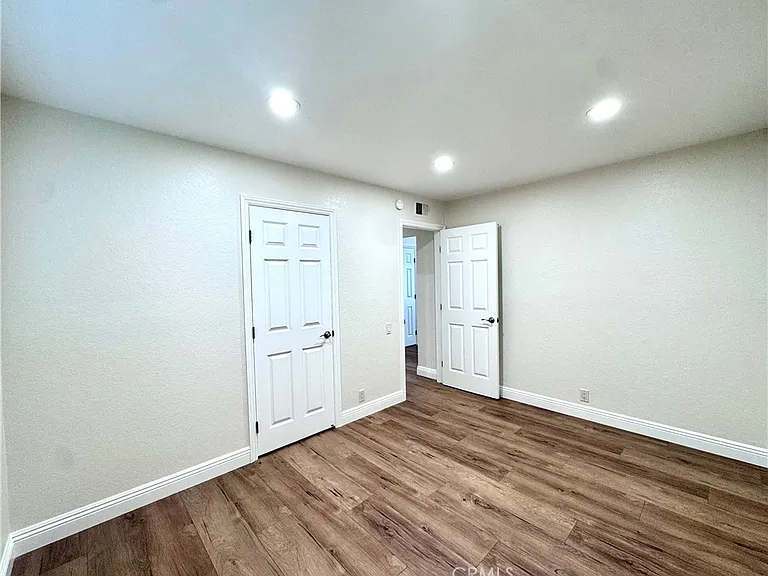 27651 Soltero — Photo 14