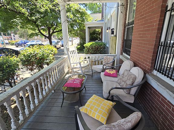 4th image of 2209 W Main St