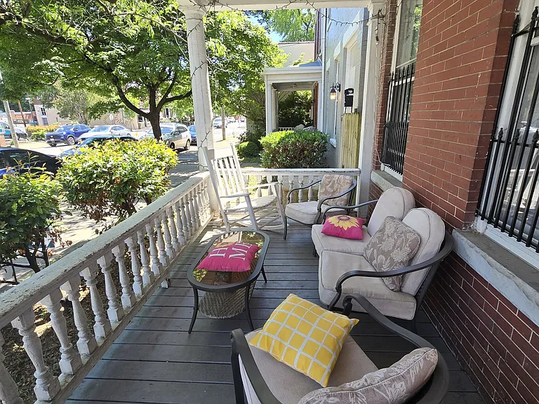 2209 W Main St — Photo 3