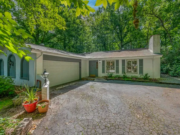 60 Barber St, Columbus, NC 28722