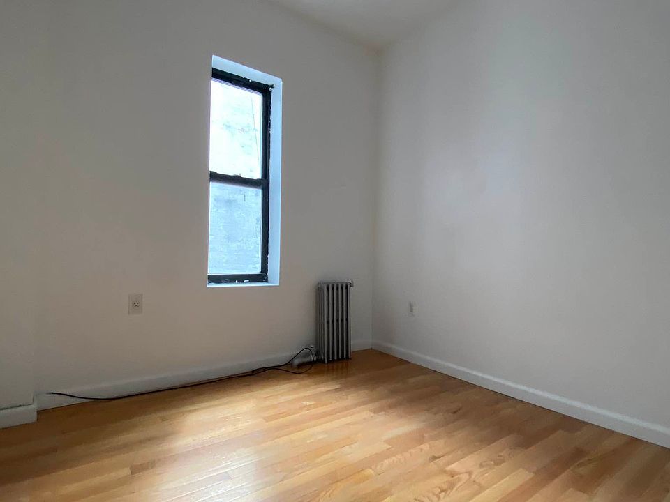 2nd image of 68 Forsyth St #14
