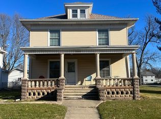 304 12th Ave, Sterling, IL 61081