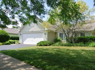 1331 Chestnut Cir, Yorkville, IL 60560