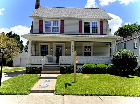 202 Foch Ellwood Ctr, Ellwood City, PA 16117