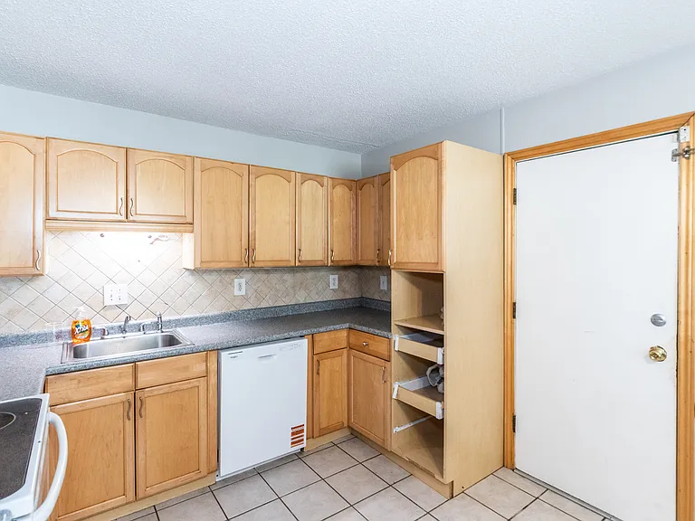 91 Elk Run Dr — Photo 6