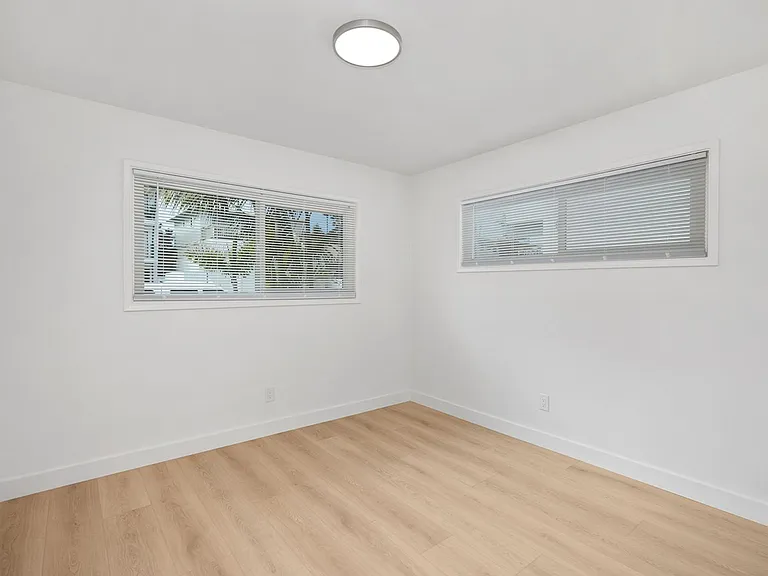 229 La Paloma #B — Photo 7