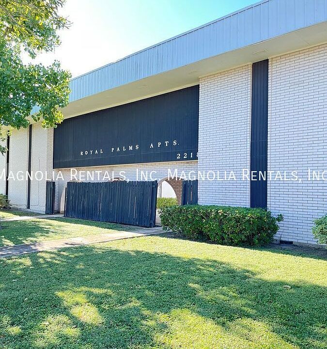 1st image of 2218 Bell St #14
