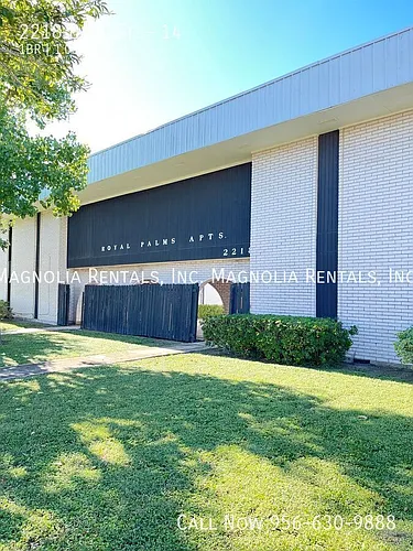 2218 Bell St Photo 1
