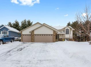 5620 Highland Trl, Big Lake, MN 55309