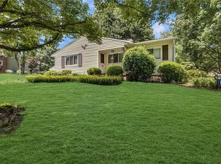 400 Glenda Dr, Beaver Falls, PA 15010