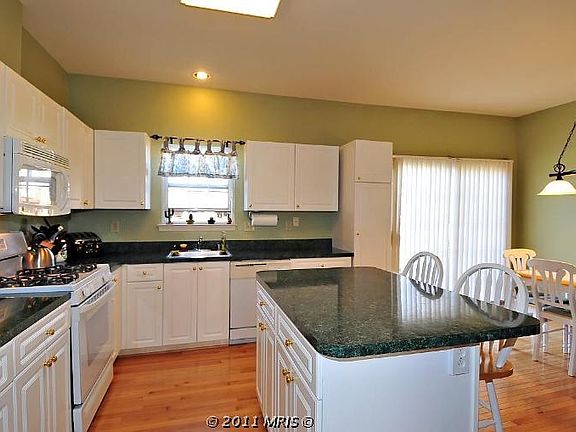 5th image of 2336 Montauk Dr