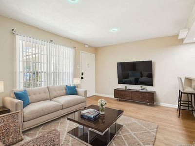 8702 VILLAGE DR #802, San Antonio, TX, 78217