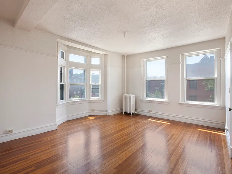 Caldwell Apartments — Photo 14