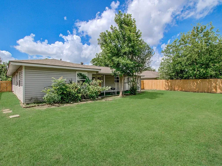 8018 Hammerly Blvd — Photo 22