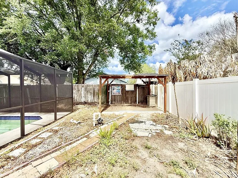 11316 Maybrook Ave — Photo 59