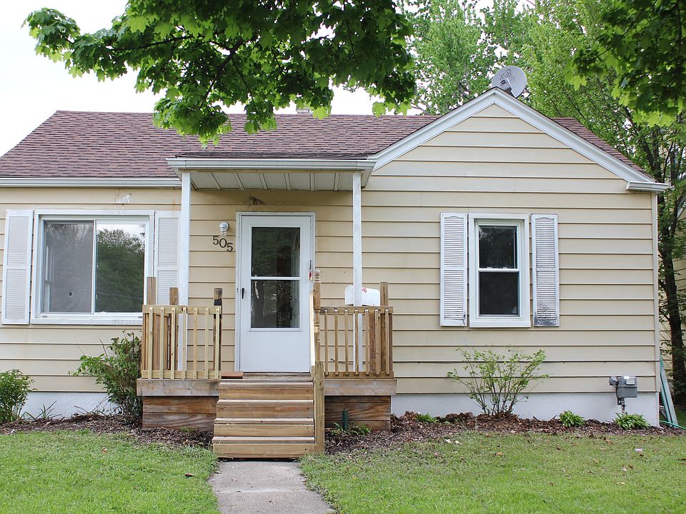 1st image of 505 E Mapledale Ave