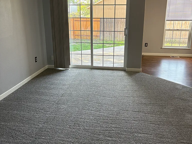 2204 Rosemont Pl S — Photo 9