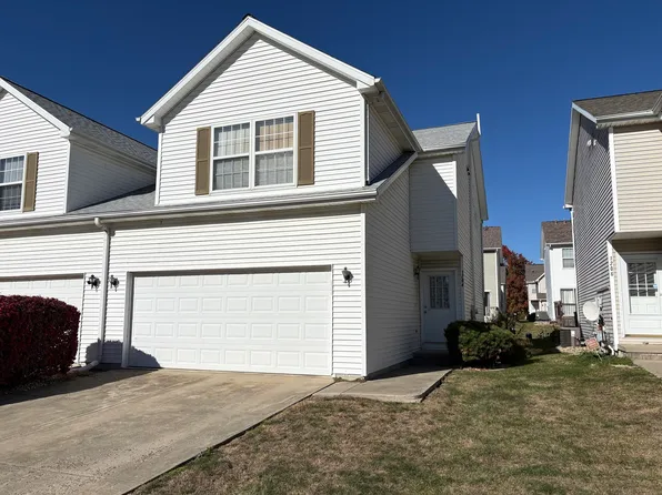 1204 Colonial Ave, Bloomington, IL 61701