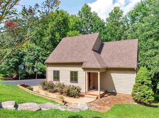 1721 Stoney Creek Dr, Charlottesville, VA 22902