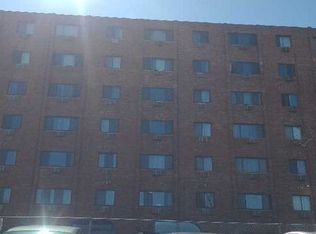 8439 W Catherine Ave APT 403, Chicago, IL