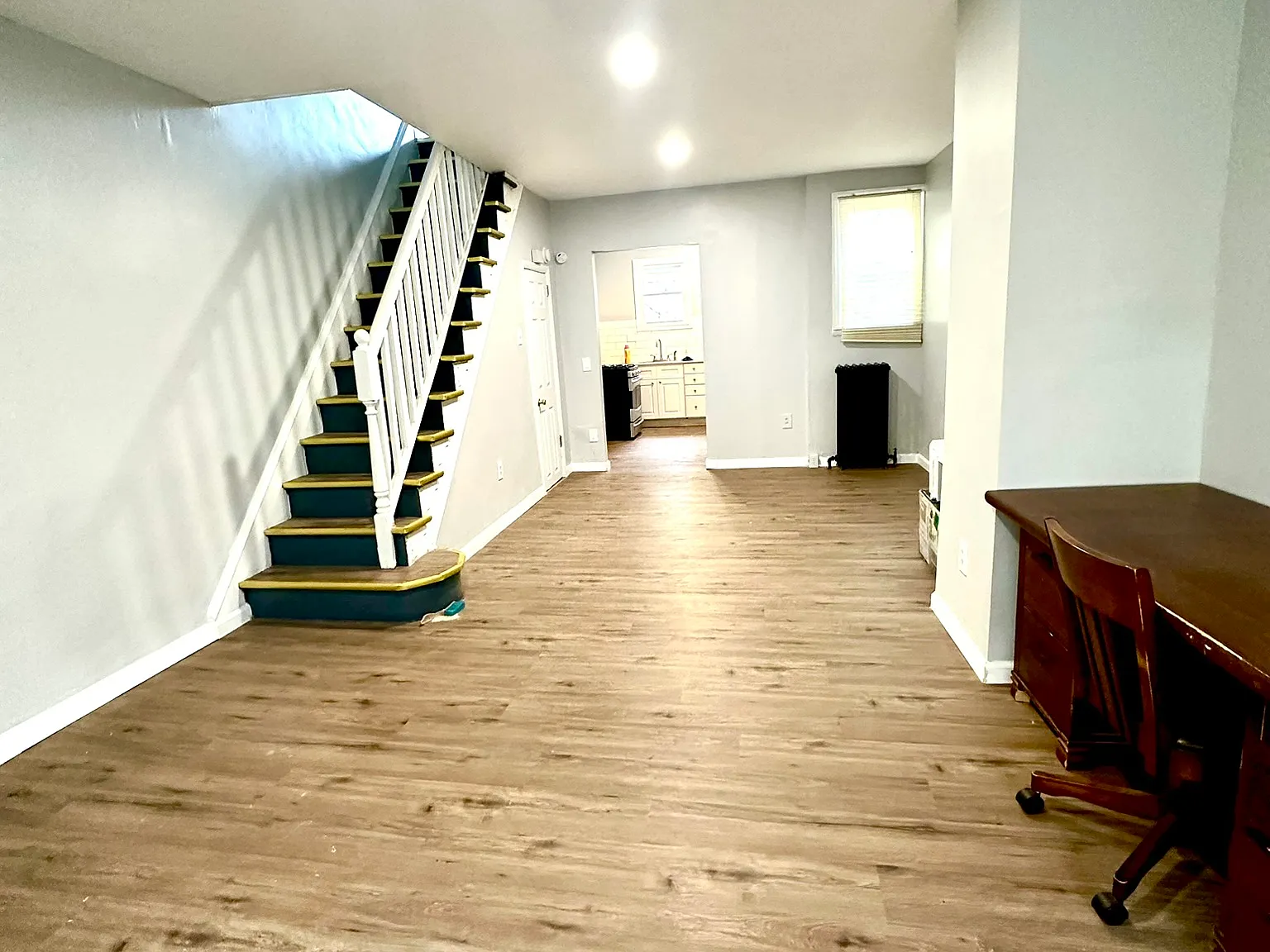 3 bed, 1070 sqft, $1,990 — Photo 4