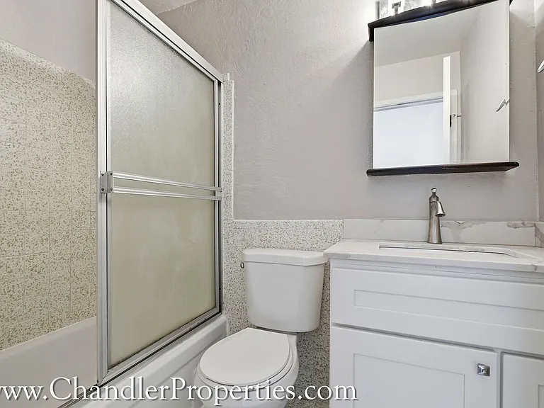2107 Larkin St — Photo 5
