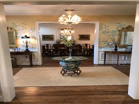 3rd image of 3515 Churchill Dr