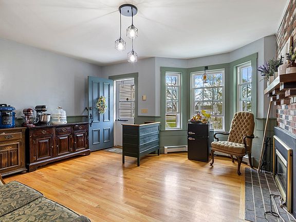 5th image of 15 Pickerel Pond Road
