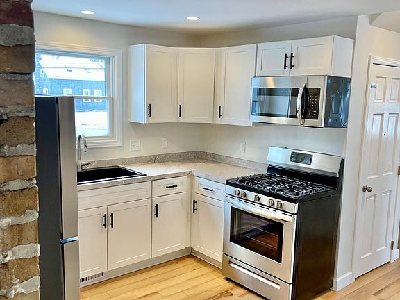 4th image of 1035 Englewood Ave #A