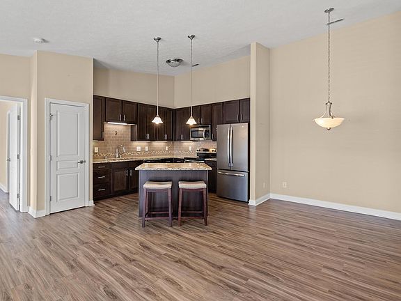 5th image of 458 Ivy Ridge Dr