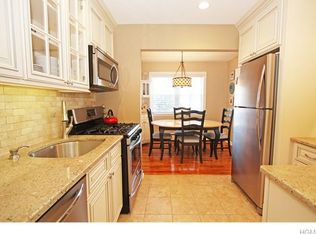 241 N Middletown Rd APT A, Pearl River, NY 10965